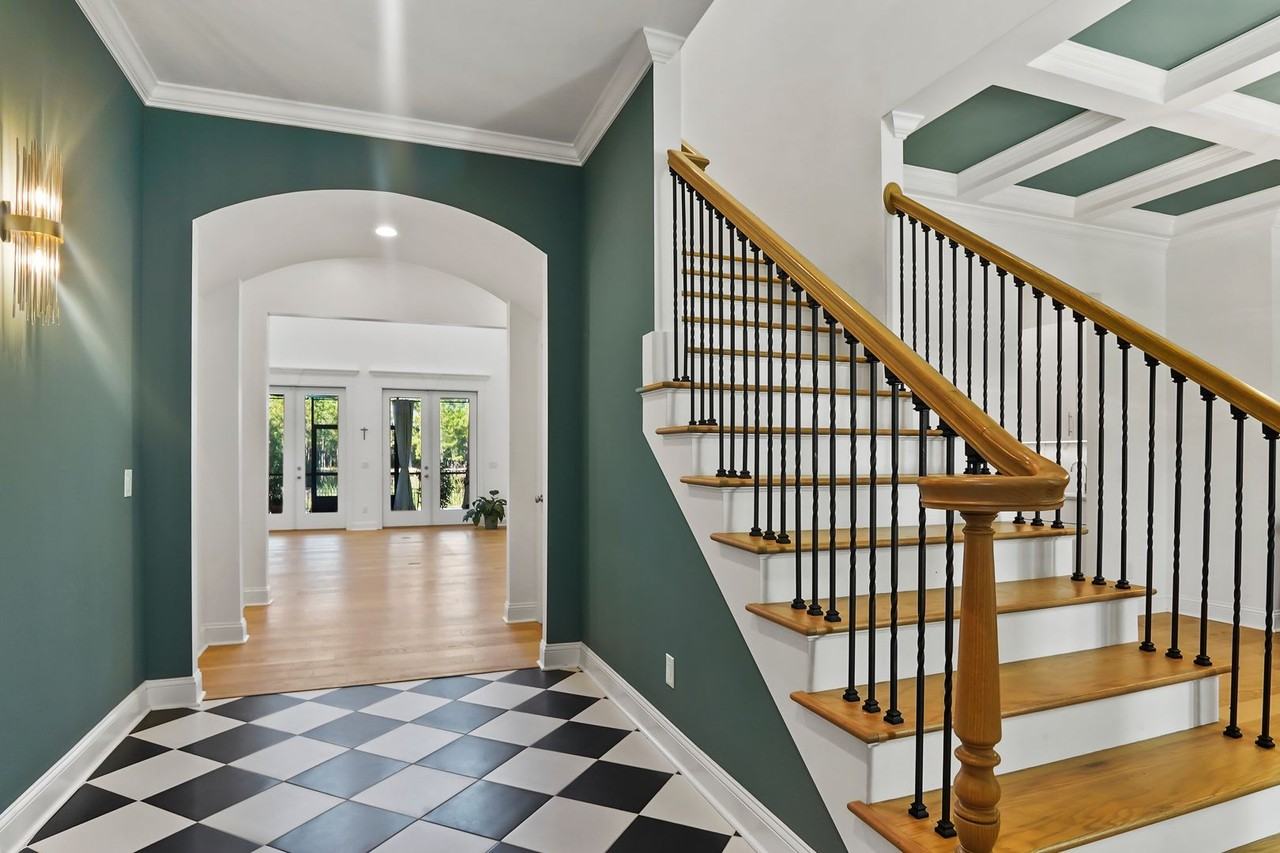 437 Bear River Dr - Photo 3 of 50