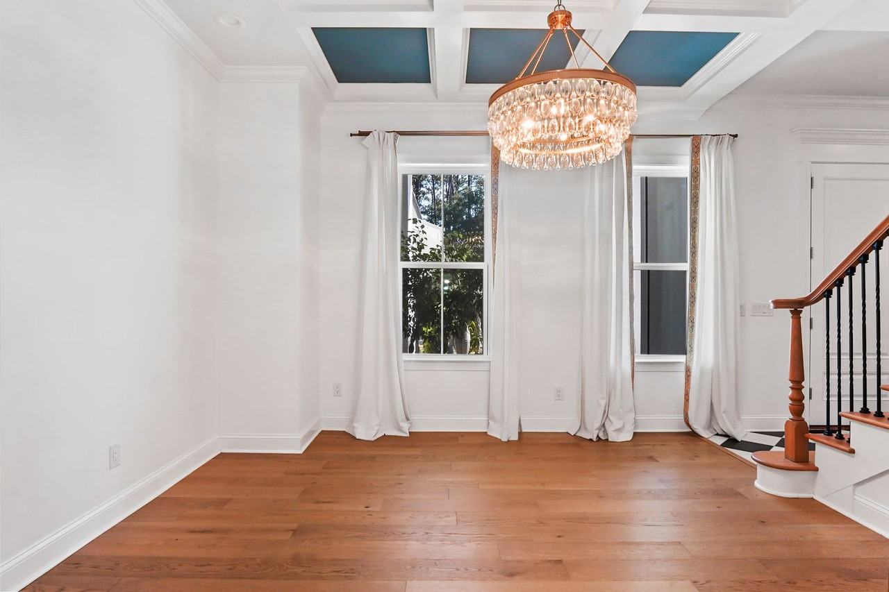 437 Bear River Dr - Photo 5 of 50