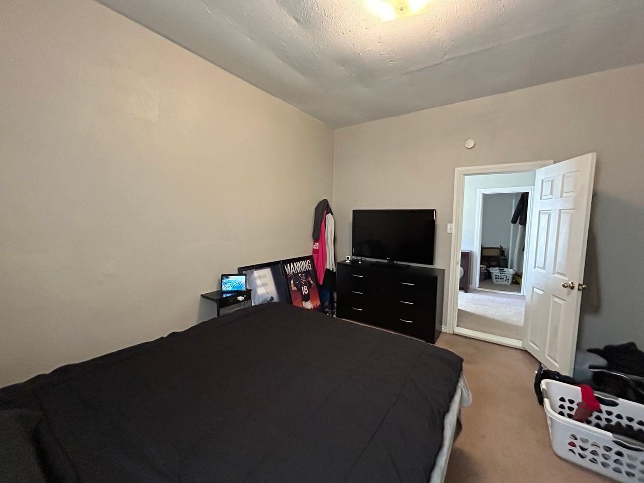 326 North Loomis Avenue - Photo 5 of 12