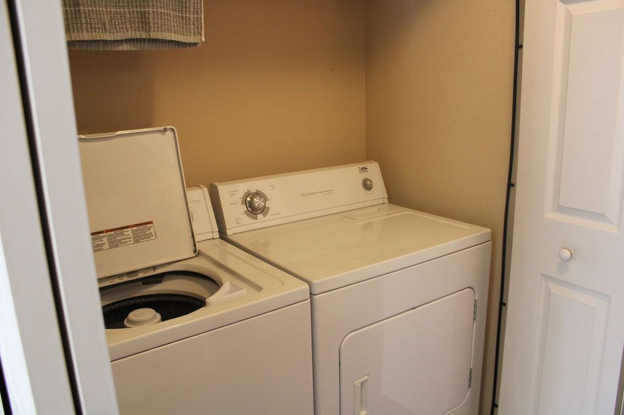 1121 Thurston St - Photo 7 of 15