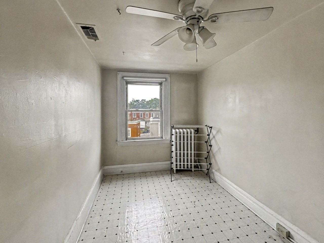 1024 W Lancaster Ave - Photo 5 of 14