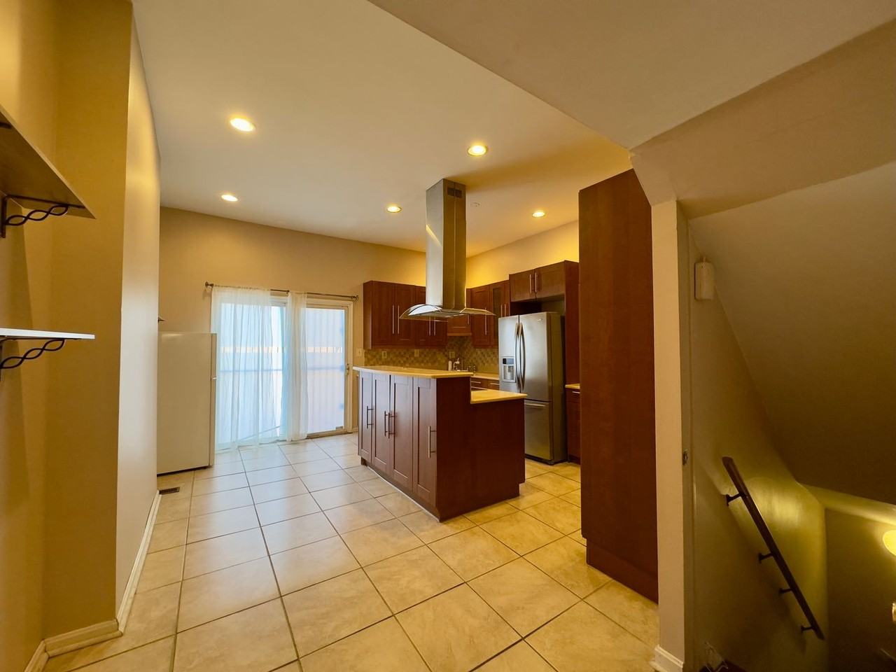 1812 North Calvert Street - Photo 5 of 27