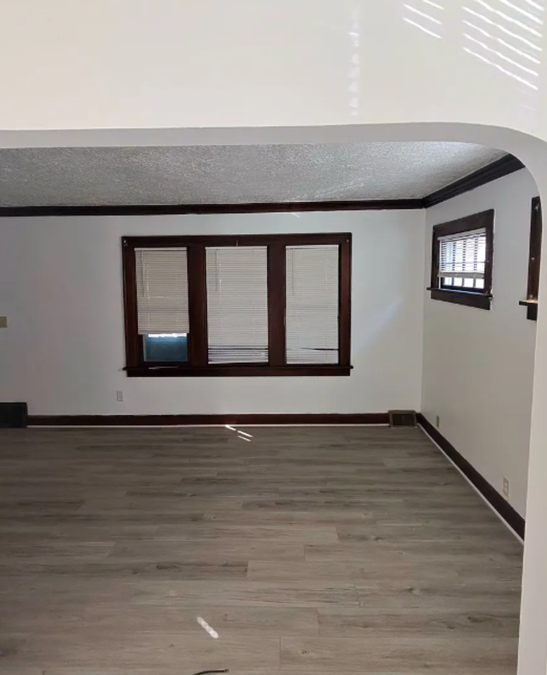 14000 Saybrook Avenue - Photo 2 of 6