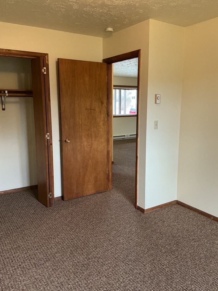 Two Bedroom Bozeman Apartment - Photo 5 of 14