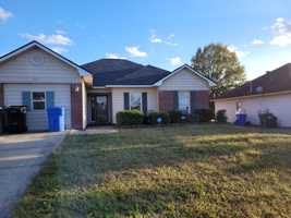 featured image of 2011 Arrow Point Ln