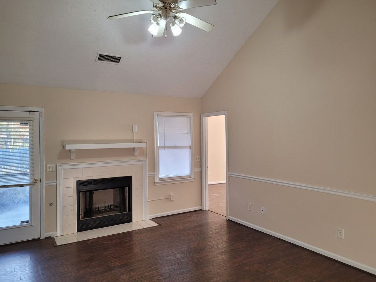 2011 Arrow Point Ln - Photo 2 of 14