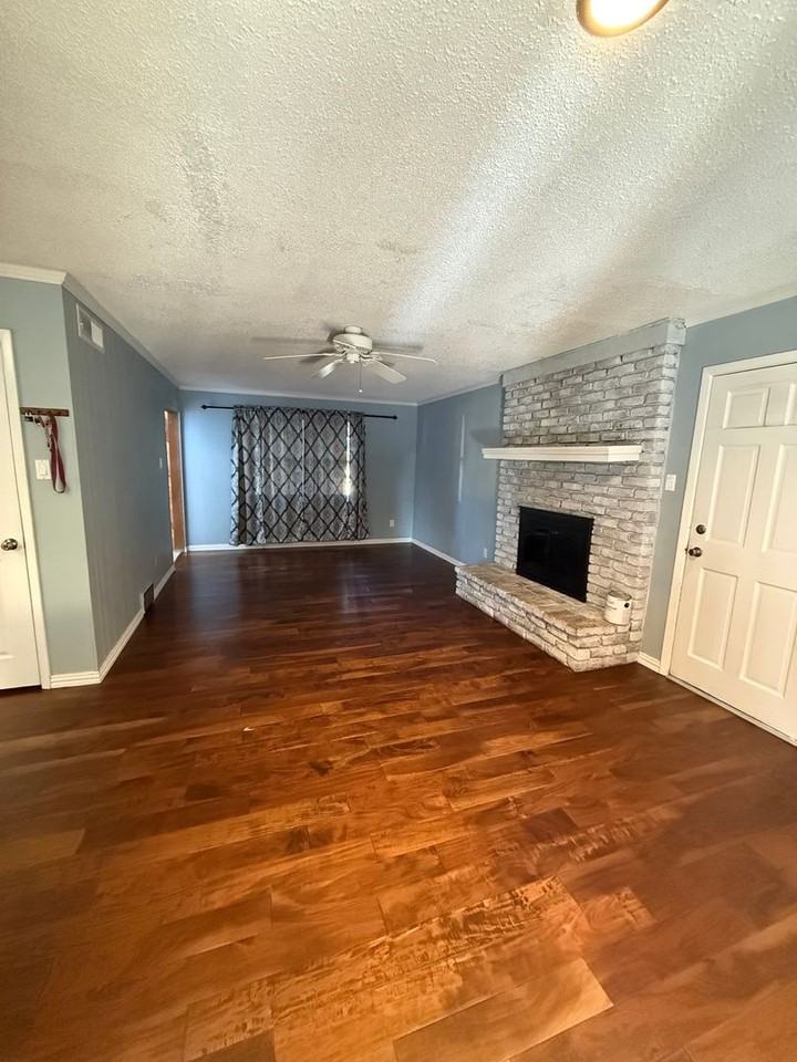 1701 Courtland Circle - Photo 2 of 29