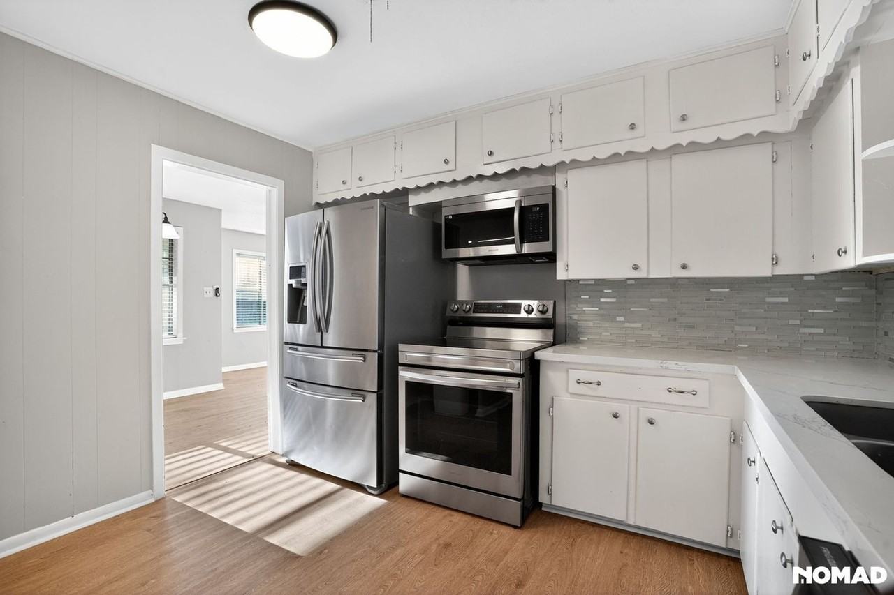 210 Mize St - Photo 2 of 16