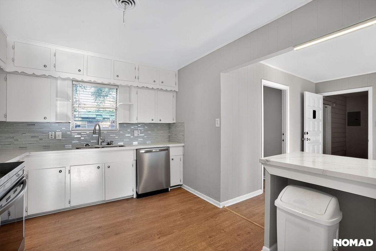 210 Mize St - Photo 3 of 16