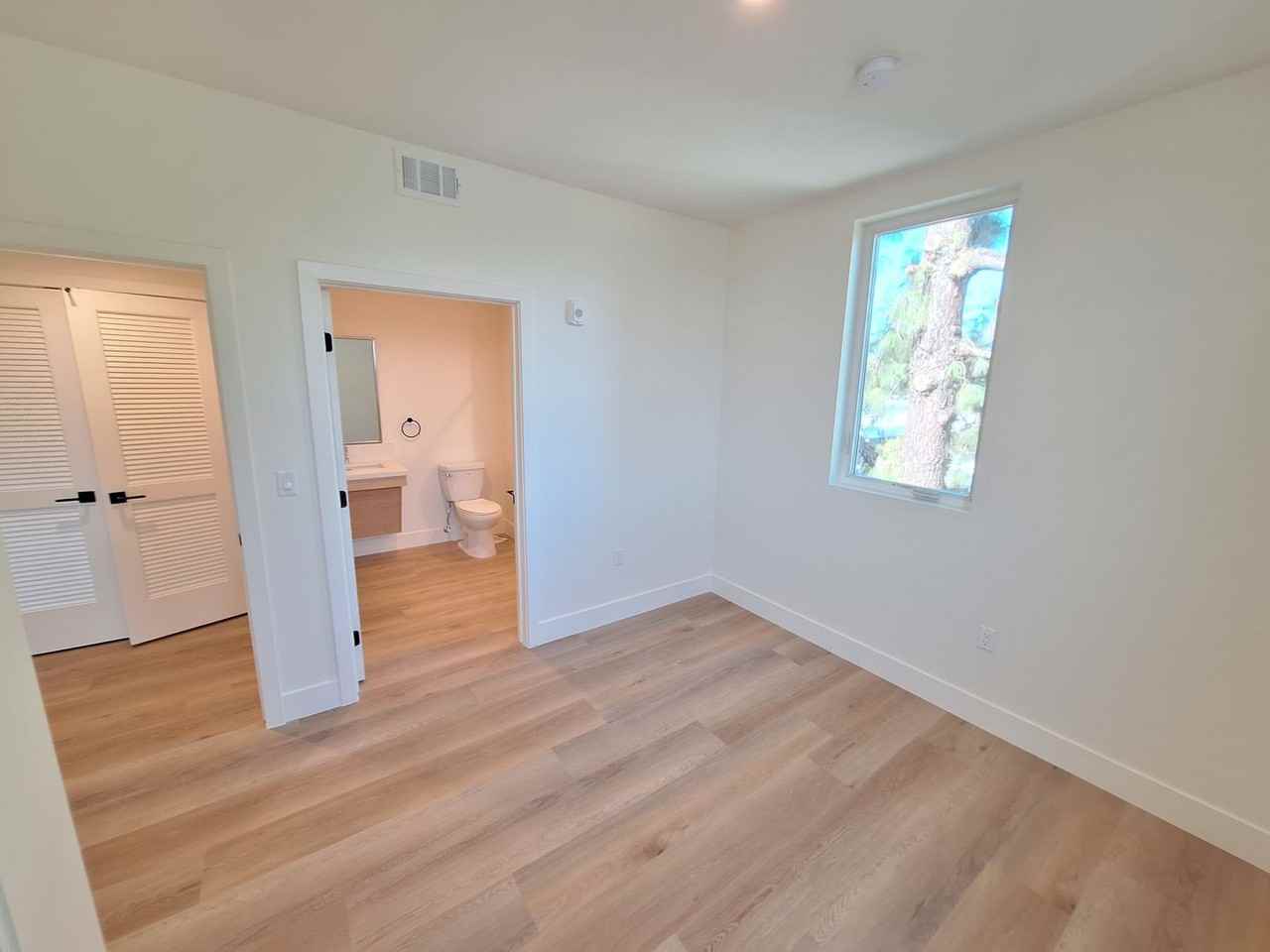 16136 Devonshire St. - Photo 5 of 18