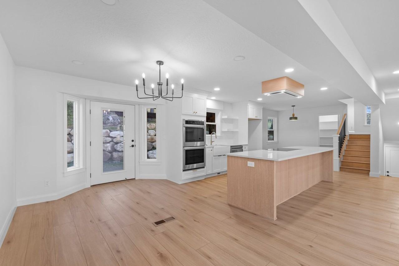2460 E Dimple Dell Rd - Photo 2 of 24