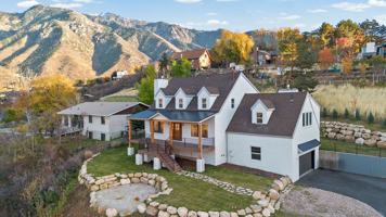 featured image of 2460 E Dimple Dell Rd