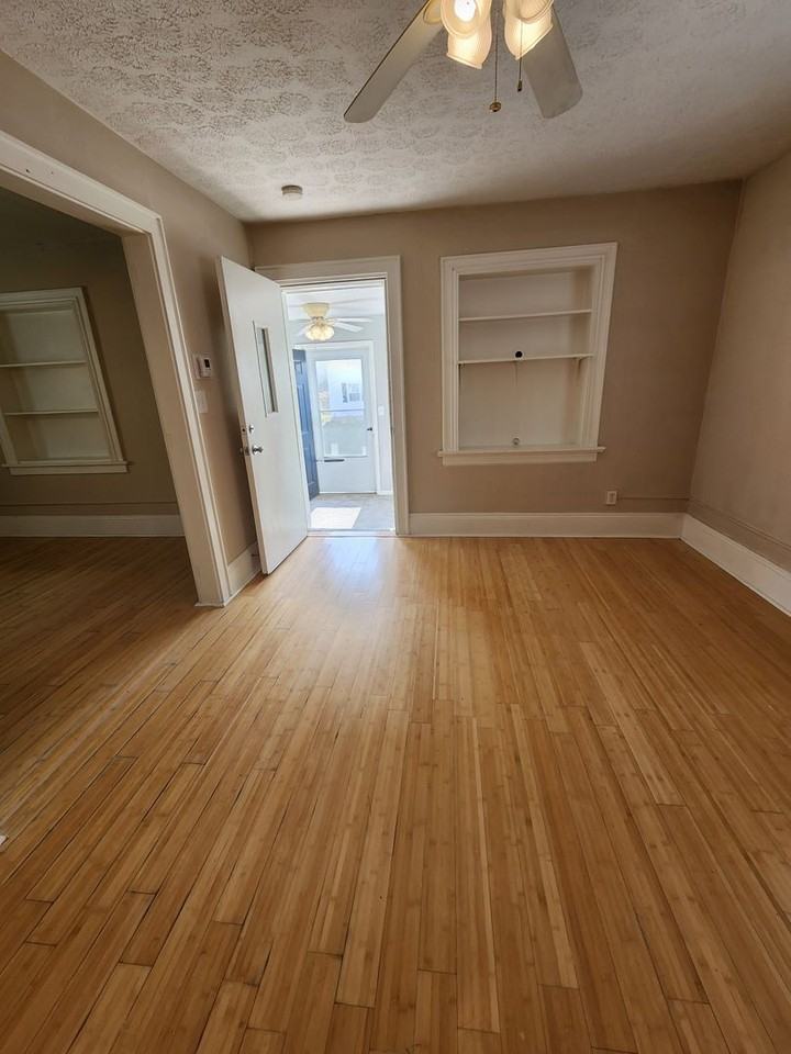 97 E Emerling Ave - Photo 6 of 37