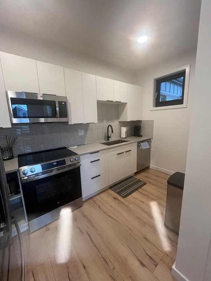 2989 S 30th Ave - Photo 4 of 14