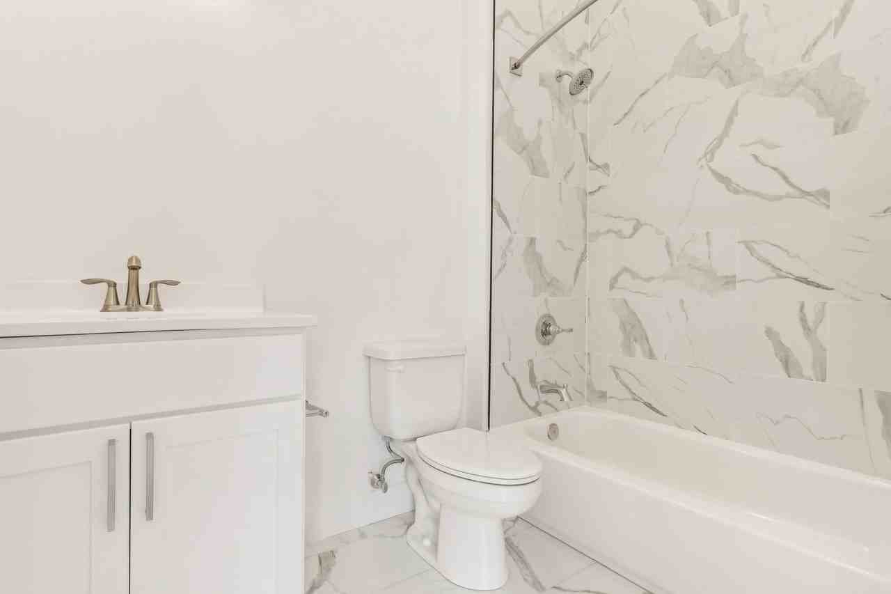 Nova Commons - Photo 6 of 16