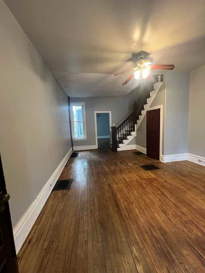 1623 Market St - Photo 3 of 12