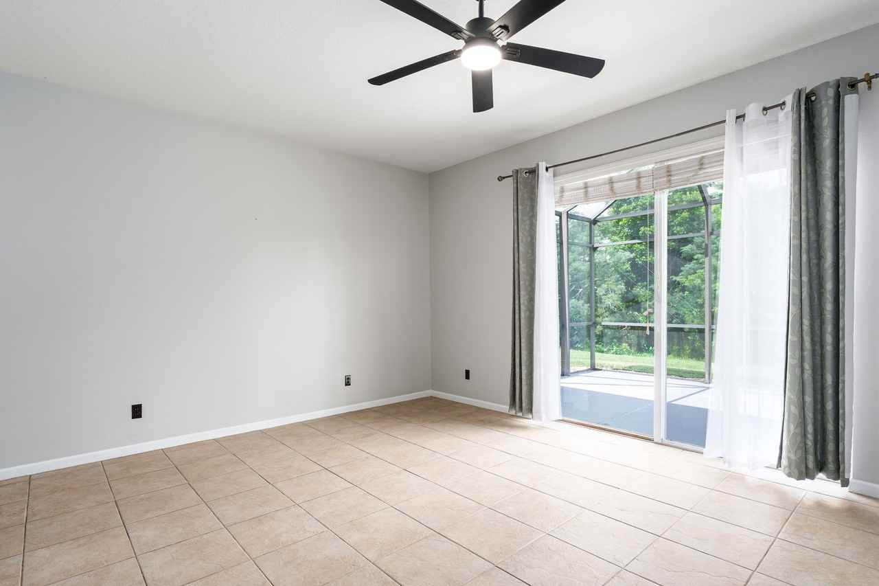 9767 50th Street Cir E - Photo 3 of 20