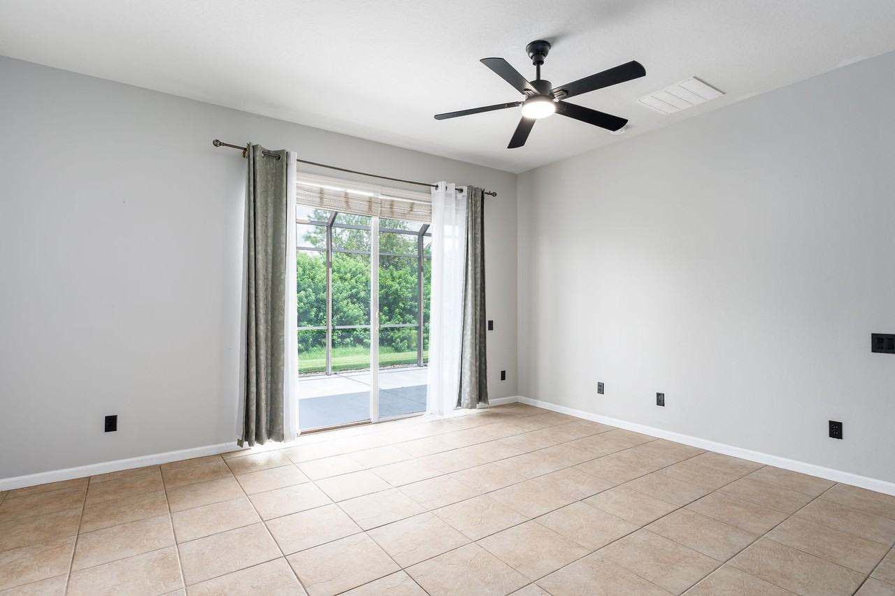 9767 50th Street Cir E - Photo 4 of 20