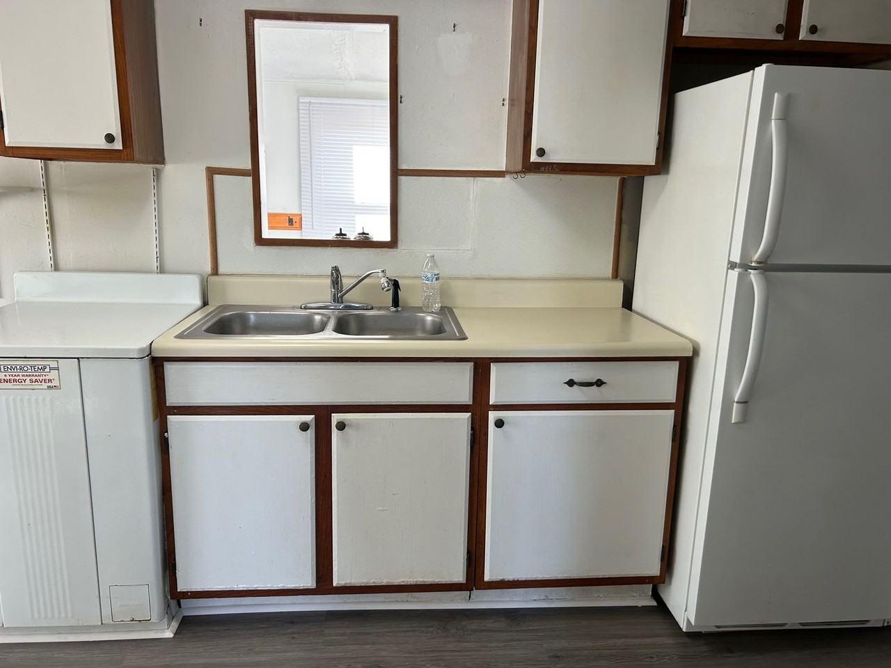 1020 Fairview Ave - Photo 6 of 10