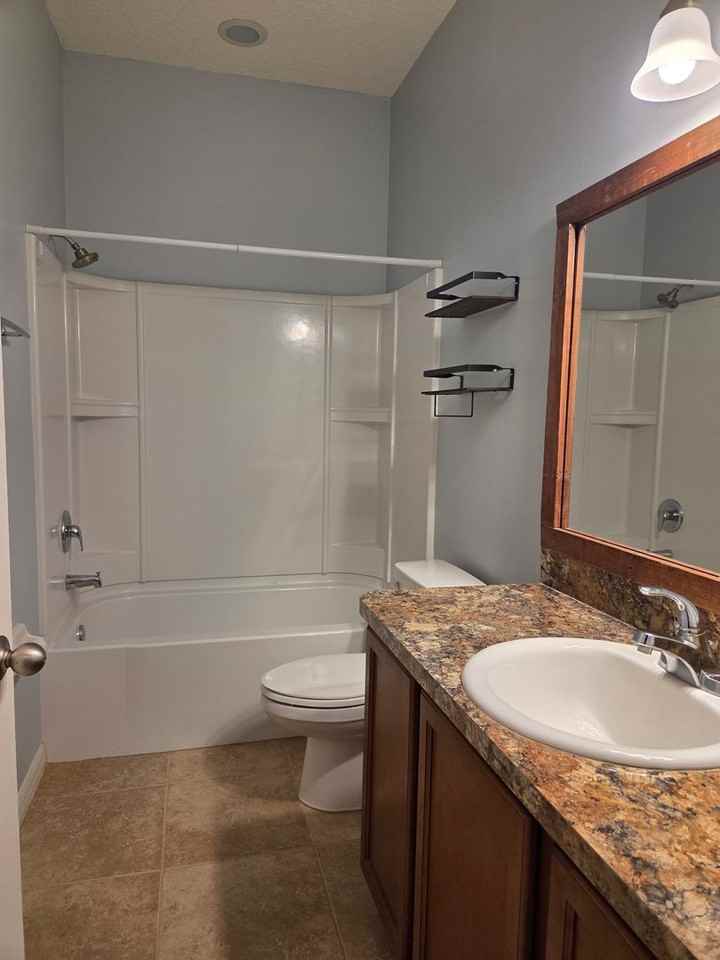 213 Blackstone Creek Rd - Photo 7 of 35