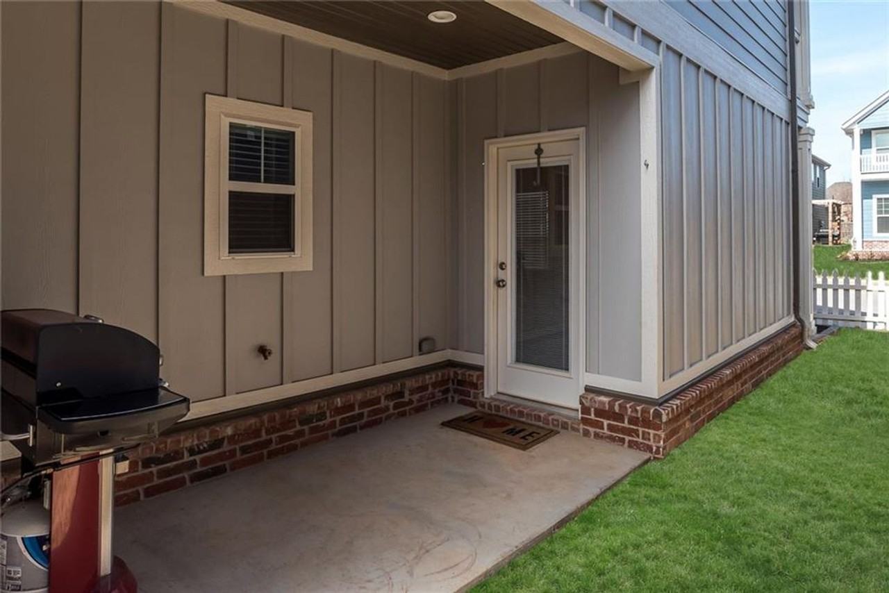 6516 West Pleasant Way - Photo 2 of 24