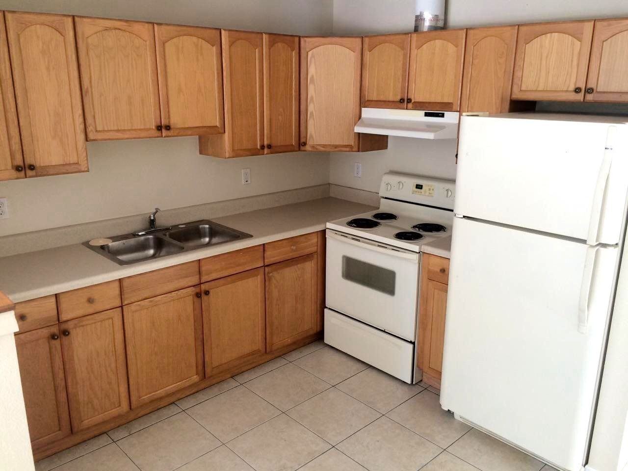 14640 10th St - Photo 2 of 6