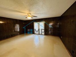 featured image of 62 W Elmwood Dr #C