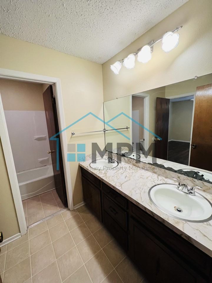 62 W Elmwood Dr #C - Photo 2 of 13