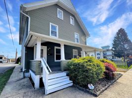 featured image of 1312 Dewey Ave