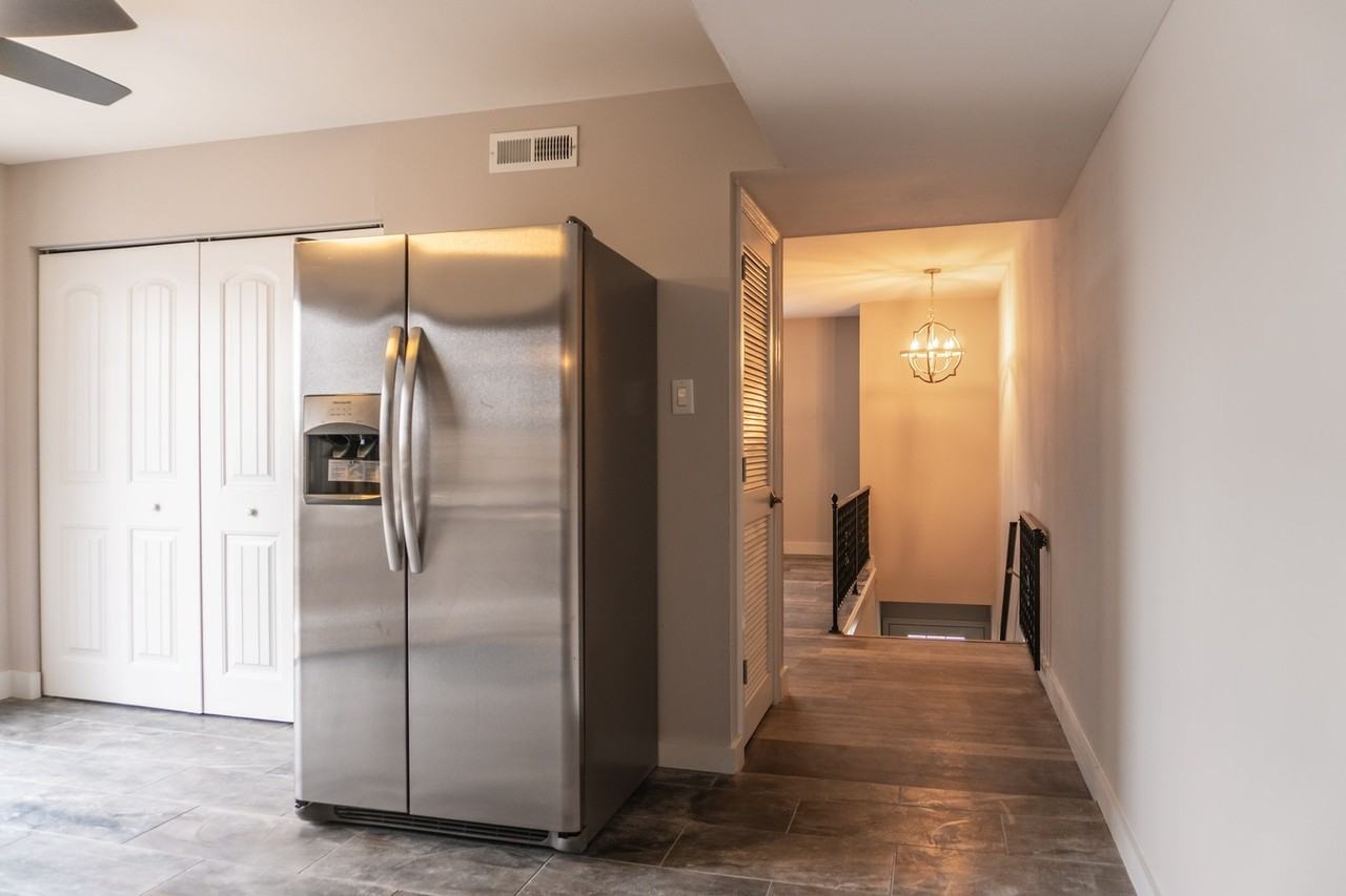 2342 Vaek Drive - Photo 3 of 11