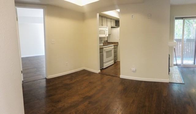 7270 Huntsmen Cir #F - Photo 6 of 45