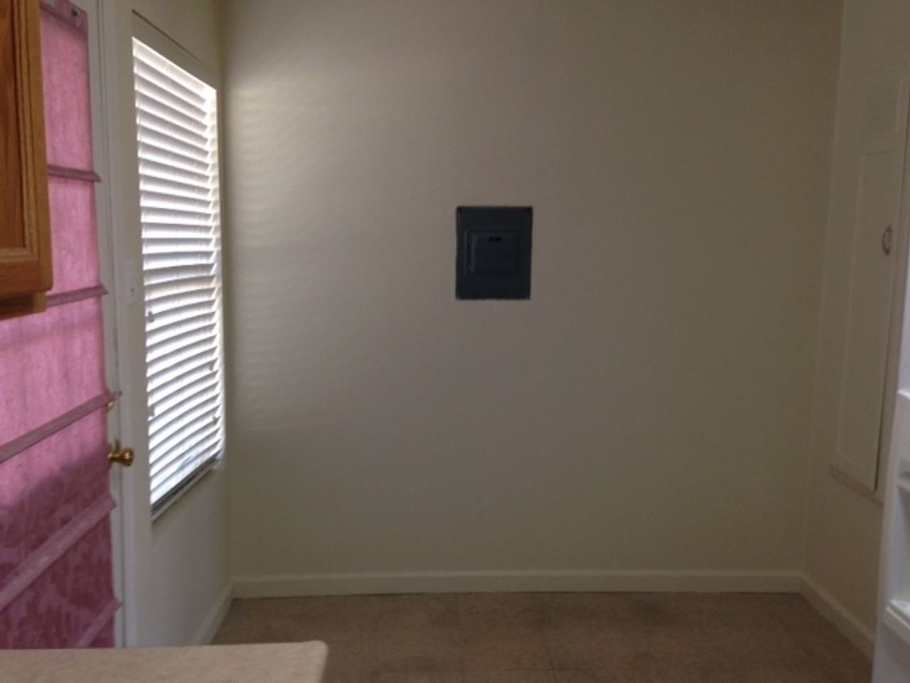 1433 Lincoln St - Photo 3 of 6