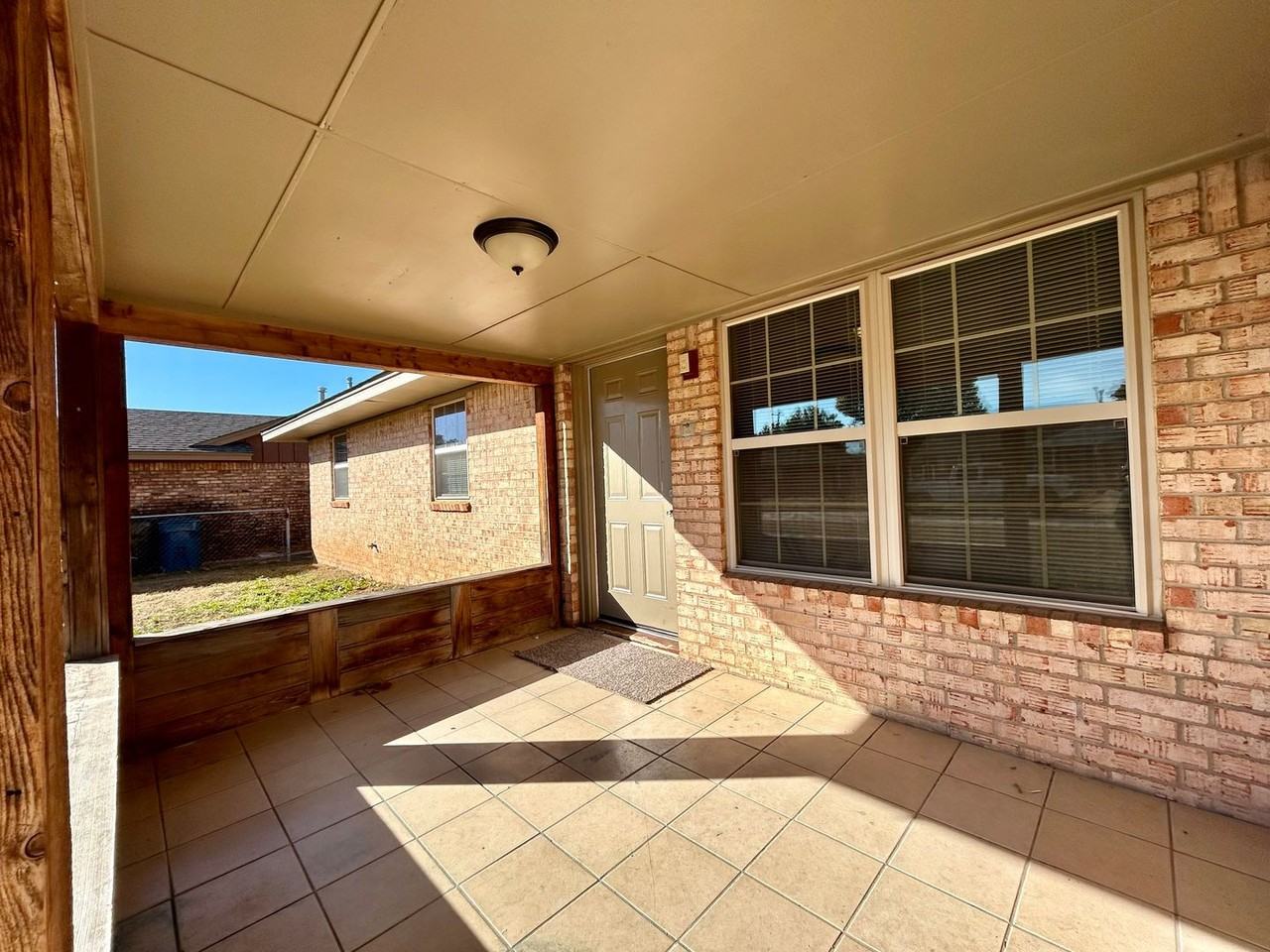 605 Moraine Avenue - Photo 4 of 34