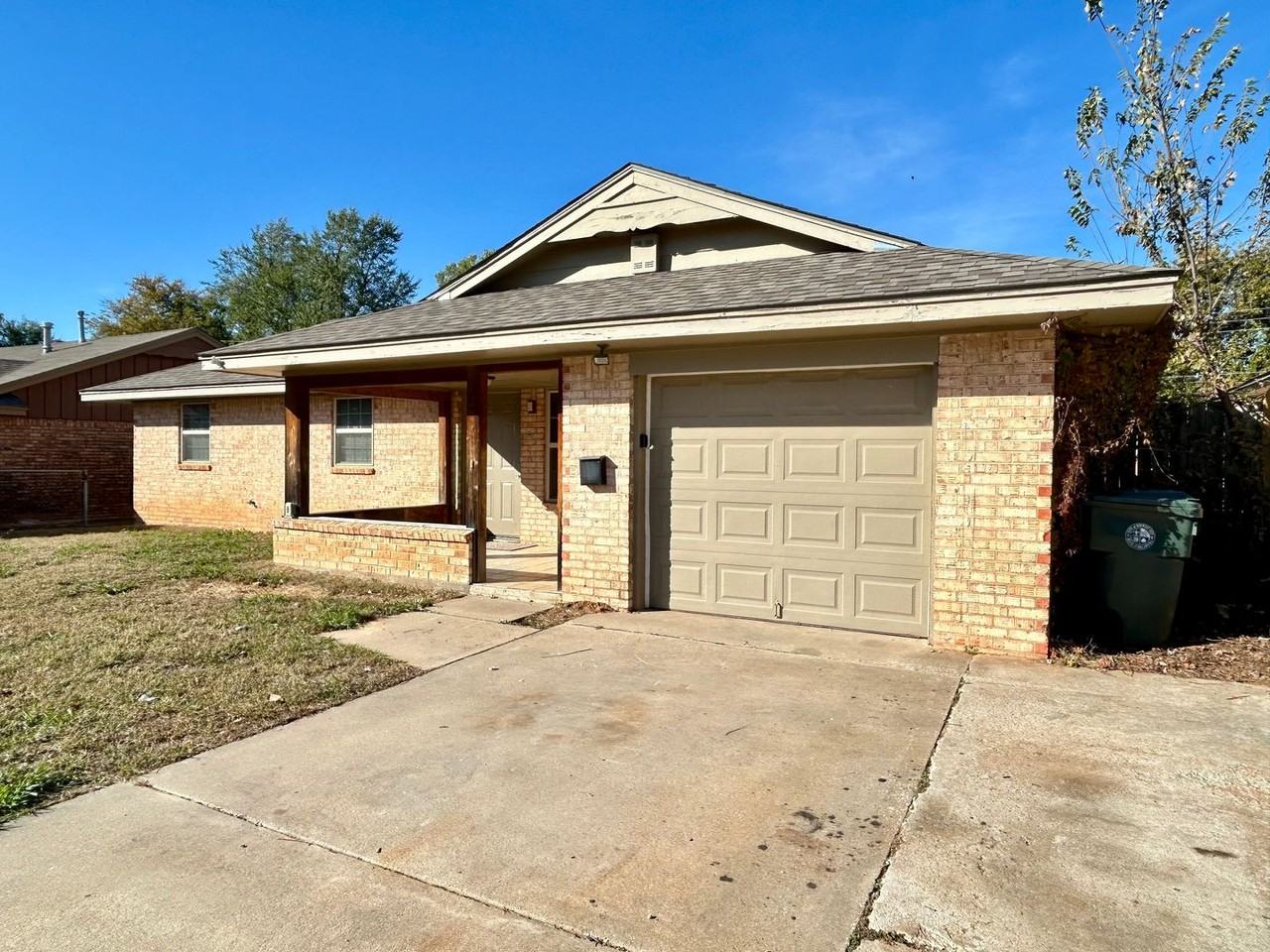 605 Moraine Avenue - Photo 2 of 34