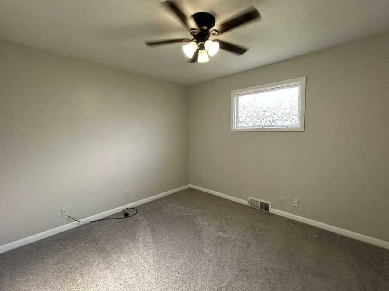 8363 Edgewood Rd - Photo 5 of 18