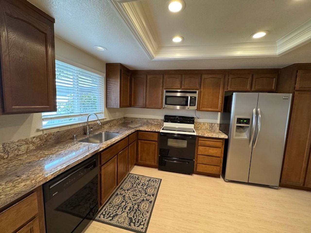 1904 Apollo Ct - Photo 3 of 24