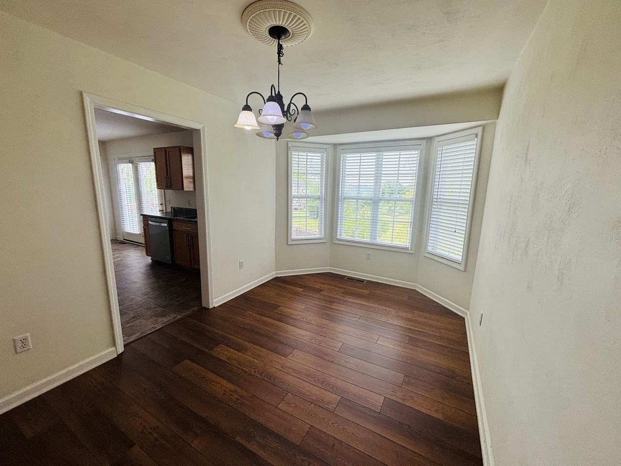 985 New Village Dr Nw - Photo 5 of 21