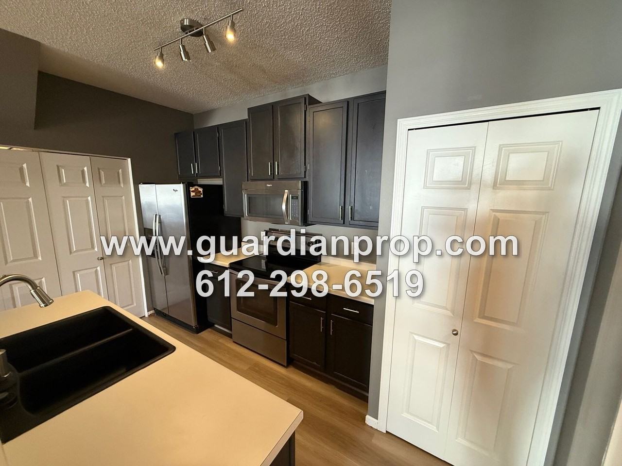 2678 Mallard Dr - Photo 3 of 13