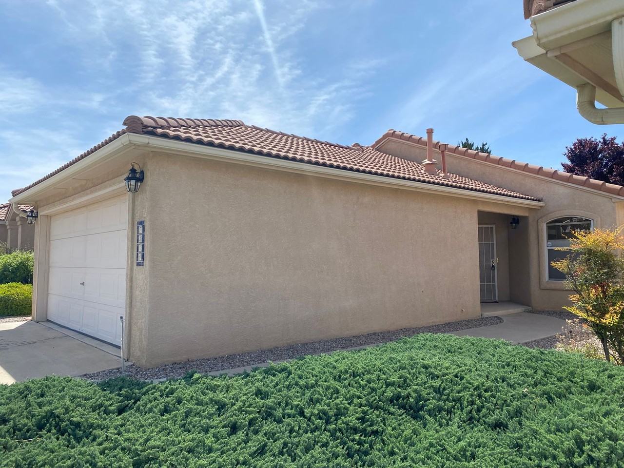 7304 Quail Springs Pl Ne - Photo 2 of 13