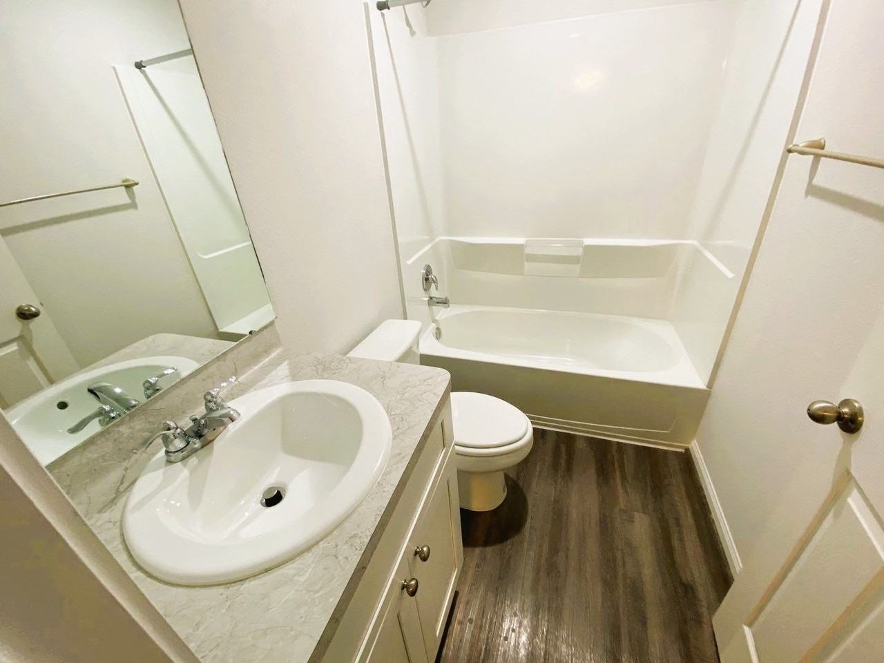 8005 Talton St - Photo 3 of 16