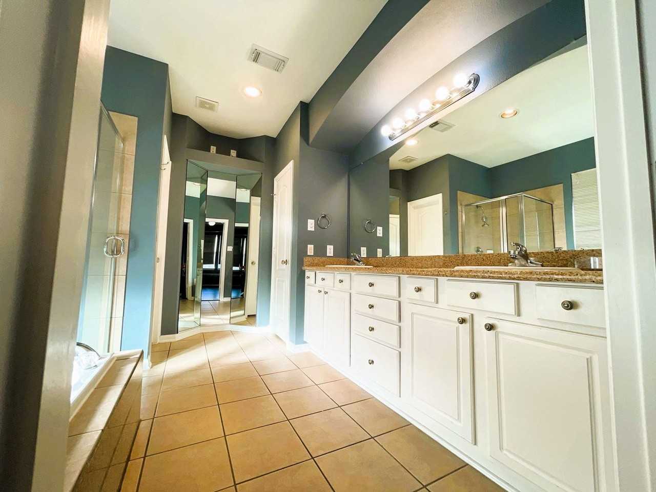 26311 Meadow Dawn Ln - Photo 3 of 39