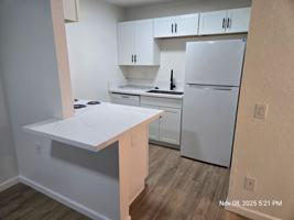 featured image of 1005 S Craycroft Rd