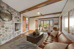 featured image of 1940 Westmoor Ter