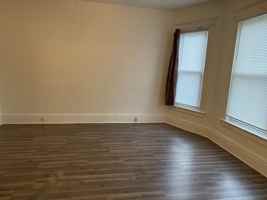 featured image of 404 W Washington St