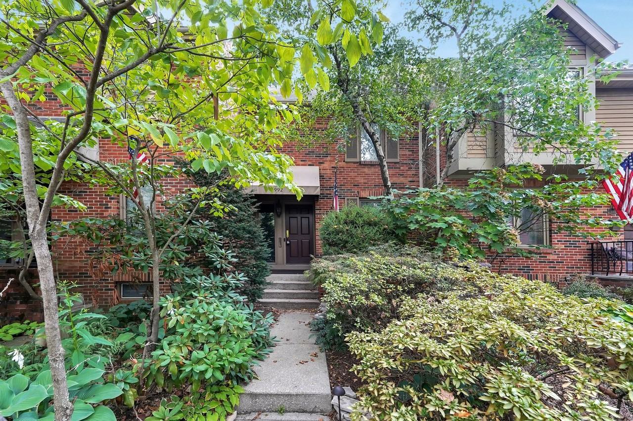 992 Neil Ave - Photo 2 of 27