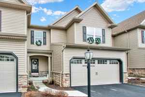 featured image of 2751 Post Dr #1