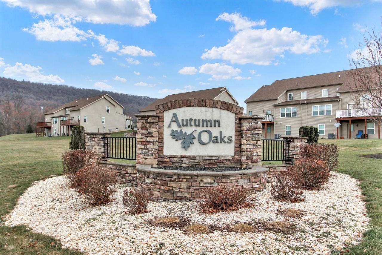 2751 Post Dr #1 - Photo 3 of 17