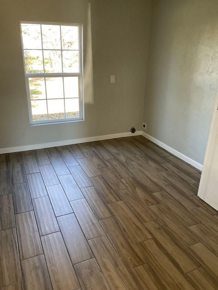 4713 Se 28th St - Photo 7 of 8