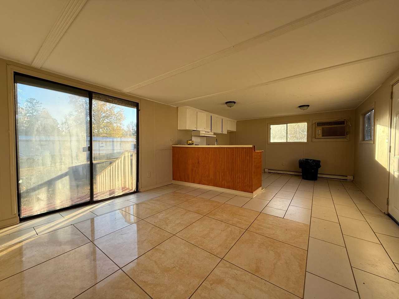 43 Manchester Rd - Photo 2 of 7