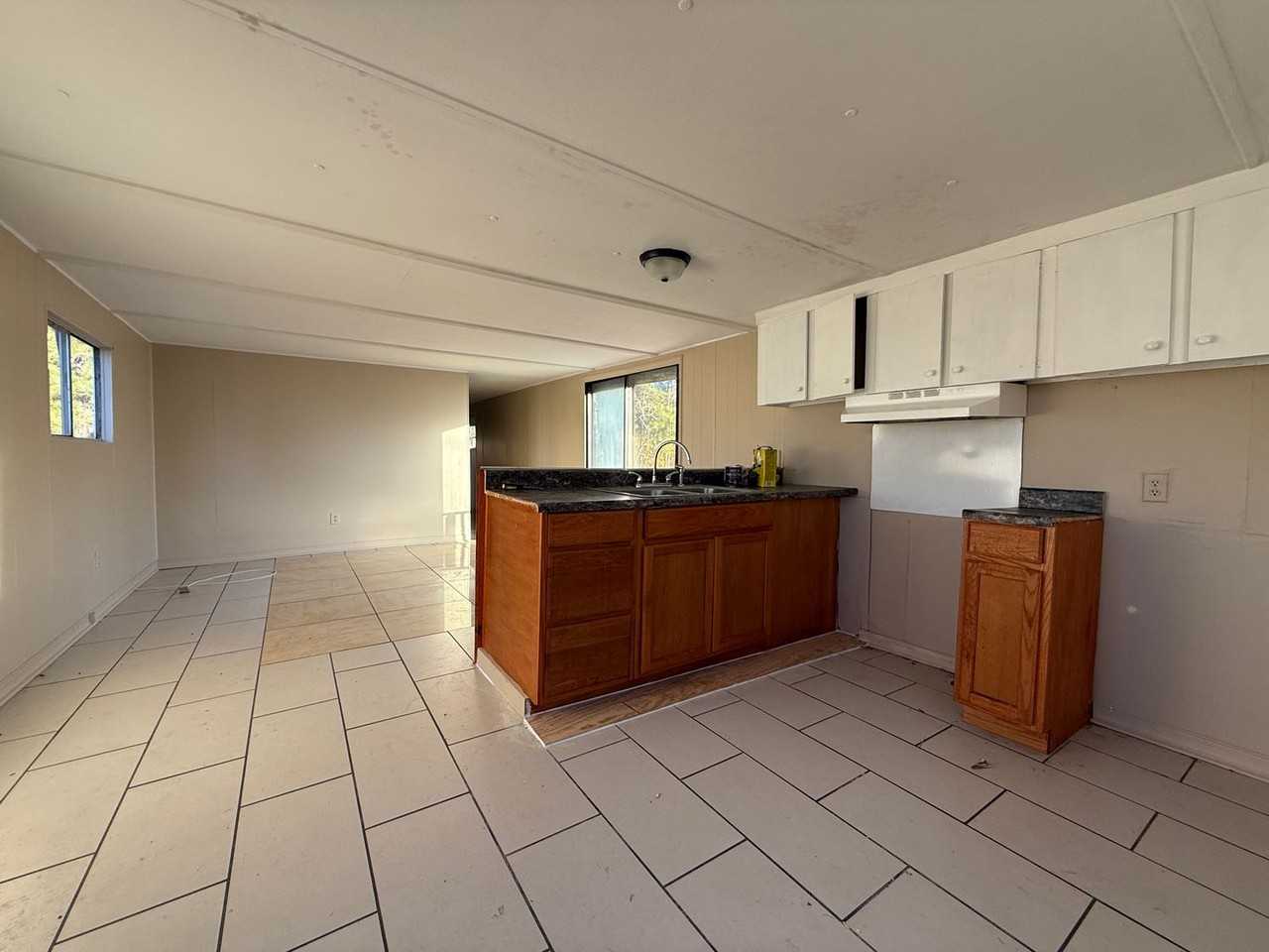 43 Manchester Rd - Photo 4 of 7